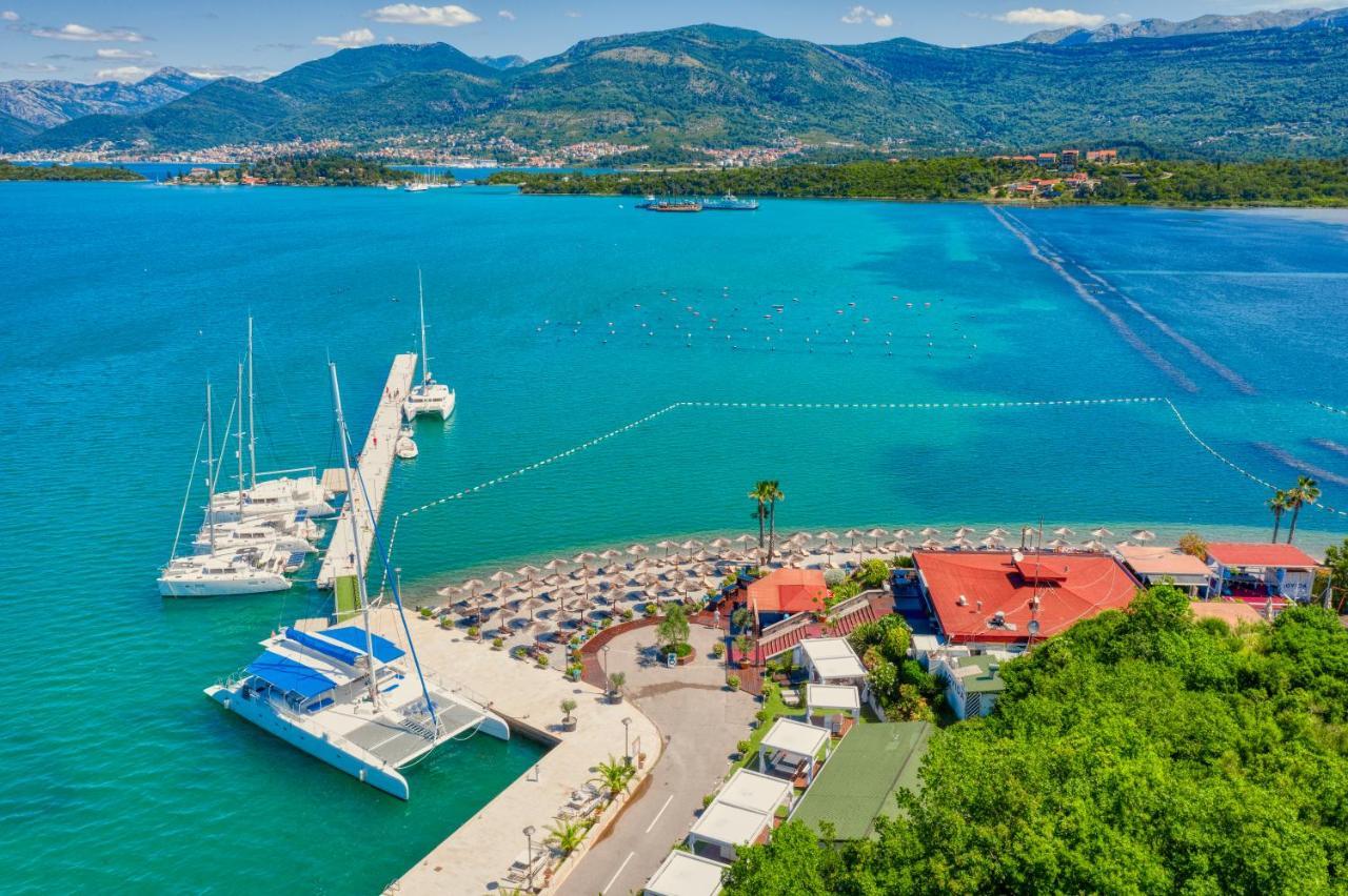 Aquata Apartments Tivat Exterior photo