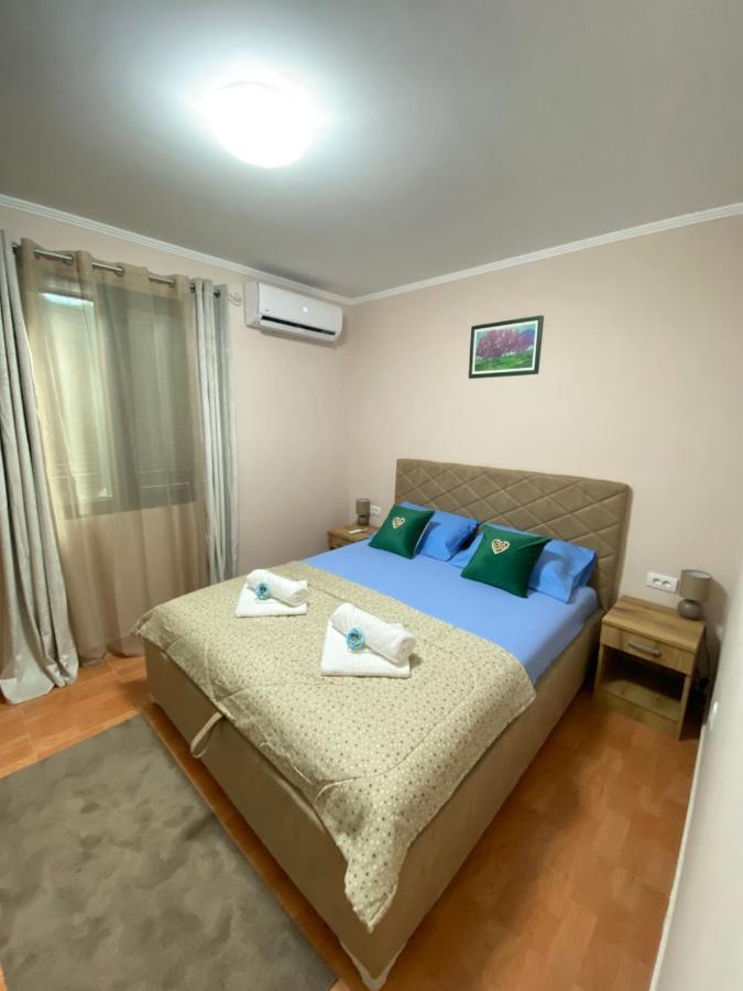 Aquata Apartments Tivat Exterior photo