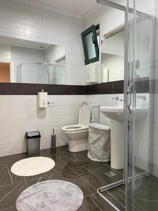 Aquata Apartments Tivat Exterior photo